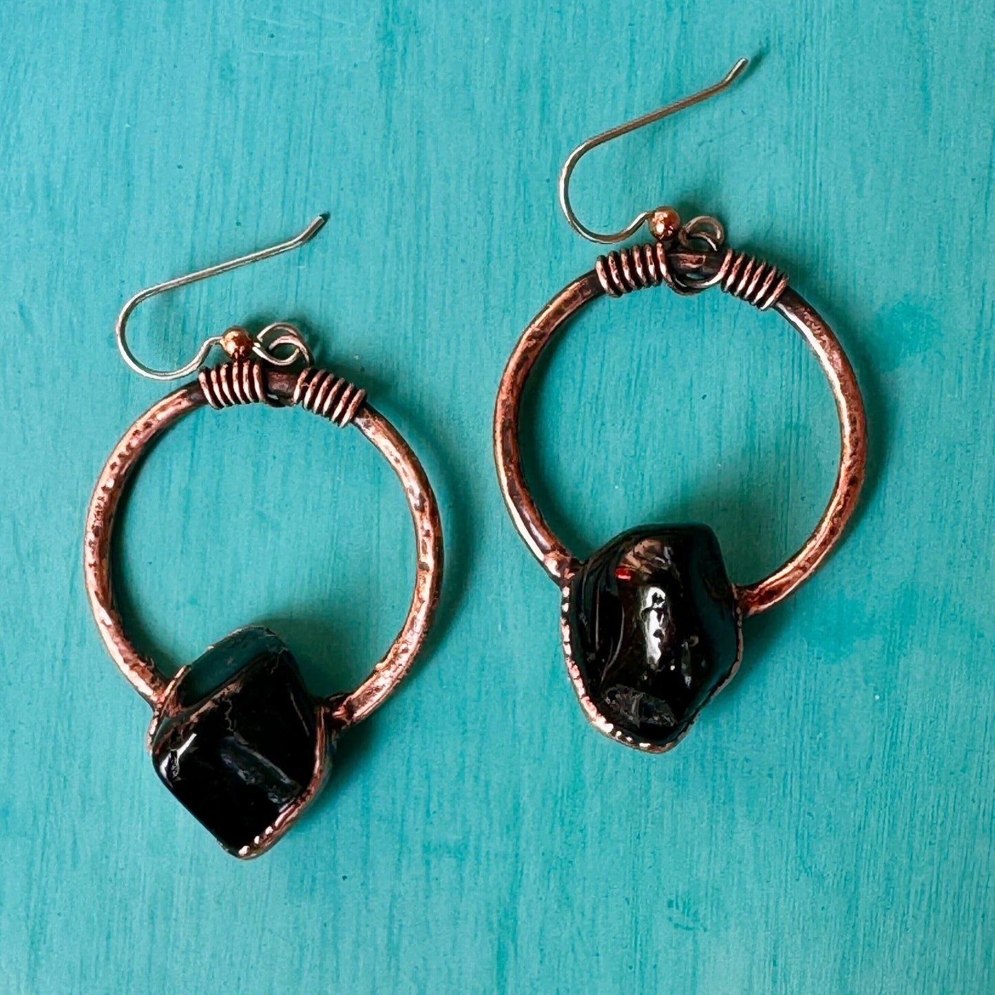 Black Tourmaline Small Hoop Earrings | Copper - Blackbird & Sage