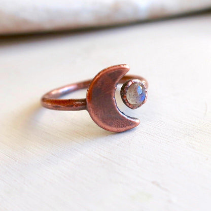 Crescent Moon and Labradorite Copper Ring - Blackbird & Sage