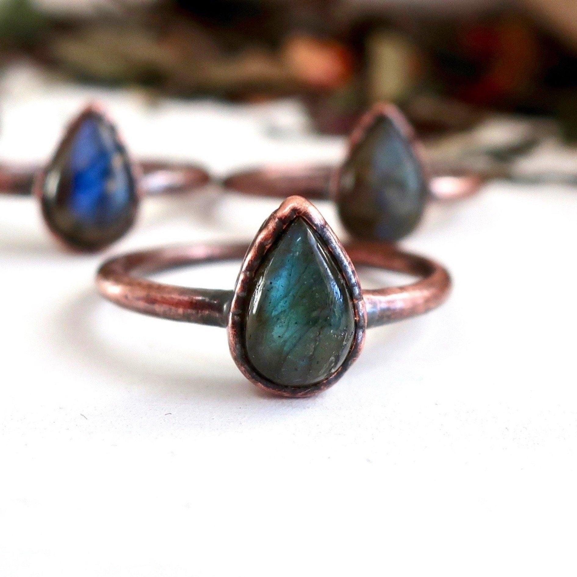 Labradorite Teardrop Copper Ring - Blackbird & Sage