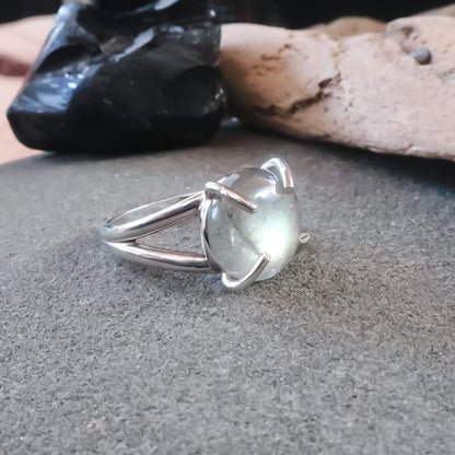 Labradorite Transformation Ring | Sterling Silver | Size 8 - Blackbird & Sage