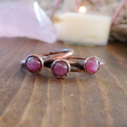 Small Pink Sapphire Ring | Copper | Size 6, 7, 8 - Blackbird & Sage